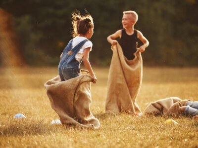 15 Fun Outdoor Games for Kids That Parents Will Love